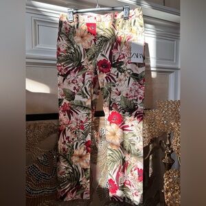 Zara Red and Green Floral Pants🍁🩷🌸